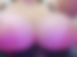 Live cam show with juliana-bigboobs - Oil on fapnchat