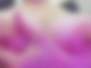 Live cam show with juliana-bigboobs - Handjob on CamClone