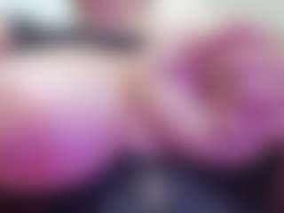 Live cam show with juliana-bigboobs - Anal MILF on 1on1-livenow