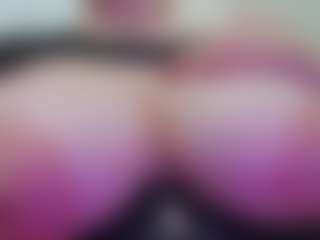 Live cam show with juliana-bigboobs - Fingering MILF on thefappeningchat.com