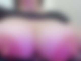 Live cam show with juliana-bigboobs - Spank Mature on instabang