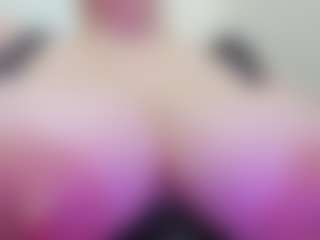 juliana-bigboobs's Live Sex Cam Show