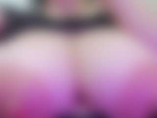 juliana-bigboobs's Live Sex Cam Show