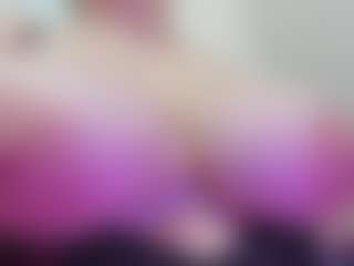 juliana-bigboobs's Live Sex Cam Show