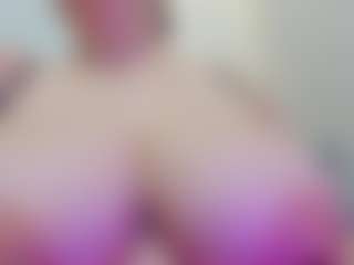 Live cam show with juliana-bigboobs - Middle Aged on Camsoda