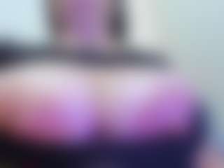 Live cam show with juliana-bigboobs - Green Eyes on Strip Flash - Live Sex Shows