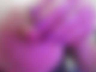 Live cam show with juliana-bigboobs - Gamer Mature on Camsoda