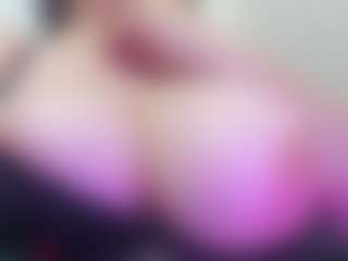 Spettacolo in cam dal vivo con juliana-bigboobs - BBW Middle Aged su Camsoda