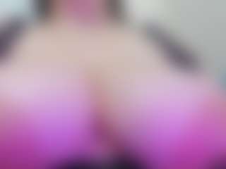 juliana-bigboobs MILF webcam performer live streaming
