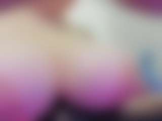 Live cam show with juliana-bigboobs - Dildo Mature on xplaylive.com