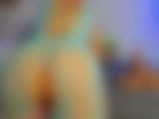 valeryguti1's Live Sex Cam Show