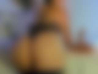 Live cam show with valeryguti1 - Small Tits on Gym Cam Girls