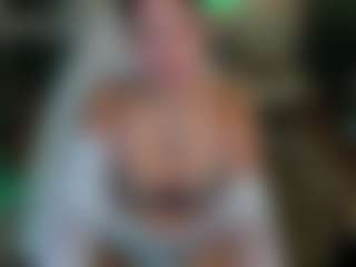 Live cam show with valeryguti1 - Squirt on Lustler