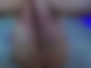 Live cam show with elinocean - Small Ass on TeamSkeetLive