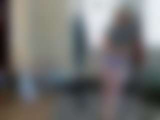 Live cam show with blondiewithanass - Butt Plug on TeamSkeetLive