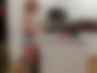 blondiewithanass's Live Sex Cam Show