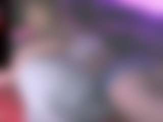 Seks show na żywo z blondiewithanass