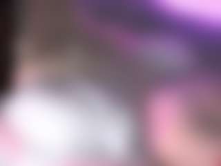 Live cam show with blondiewithanass - Skinny on Fling VIP Chat