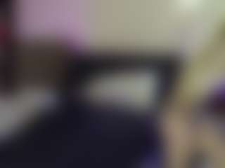 Live cam show with blondiewithanass - Oil on milfzrlive.com