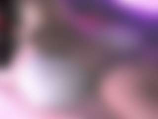 Live cam show with blondiewithanass - Small Ass on Dare Cams
