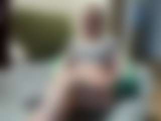 blondiewithanass's Live Sex Cam Show