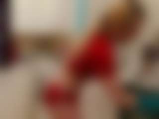 blondiewithanass's Live Sex Cam Show