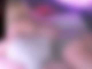 blondiewithanass's Live Sex Cam Show