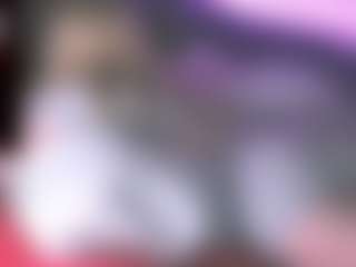 Live cam show with blondiewithanass - Small Ass on Dare Cams