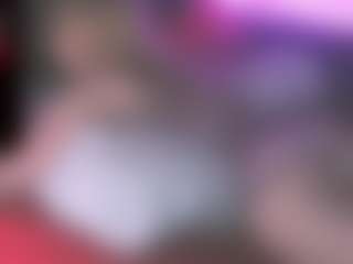 blondiewithanass's Live Sex Cam Show