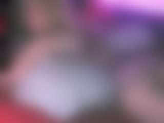Live cam show with blondiewithanass - Green Eyes on sexylive.show