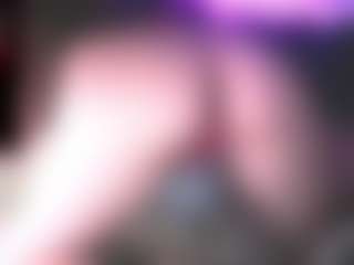 blondiewithanass's Live Sex Cam Show