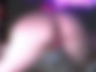 blondiewithanass's Live Sex Cam Show