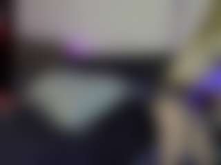 blondiewithanass's Live Sex Cam Show