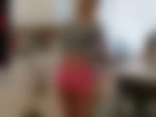 Live cam show with blondiewithanass - Small Ass on Strip Flash - Live Sex Shows