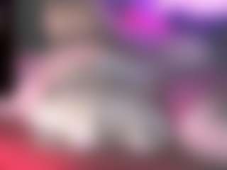 Live cam show with blondiewithanass - Small Ass on Camiplay Live