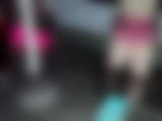 blondiewithanass's Live Sex Cam Show