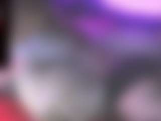 Live cam show with blondiewithanass - Small Ass on StripNow