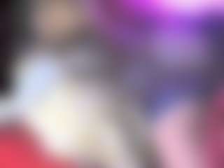 Live cam show with blondiewithanass - Small Ass on CamClone