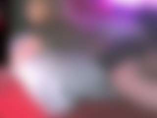 Live cam show with blondiewithanass - Green Eyes on googirlz