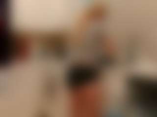 Live cam show with blondiewithanass - Butt Plug on Latina Girls