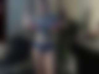 Live cam show with blondiewithanass - Small Ass on Camiplay Live