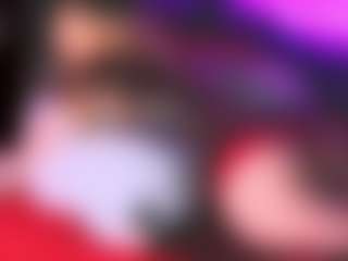 Seks show na żywo z blondiewithanass