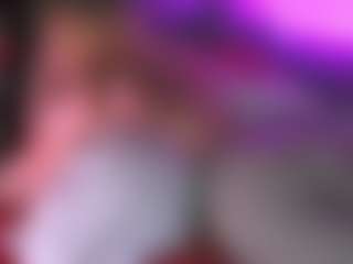 blondiewithanass's Live Sex Cam Show