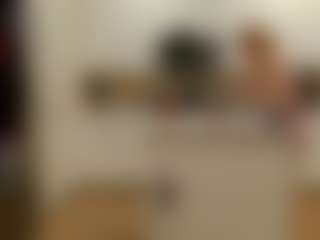 blondiewithanass's Live Sex Cam Show