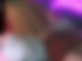 blondiewithanass's Live Sex Cam Show