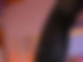 Live cam show with ISA - Ebony Teen (18+) on x69.live | colombia