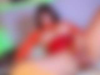 Spettacolo in cam dal vivo con ISA - Black HD su Camsoda