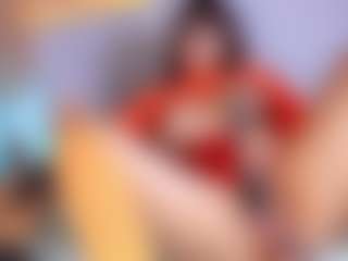 Live cam show with ISA - Shaved Pussy MILF on Camsoda