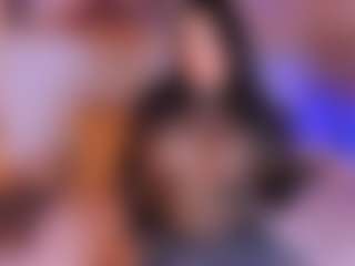 Live cam show with ISA - Brown Hair MILF on Gym Cam Girls