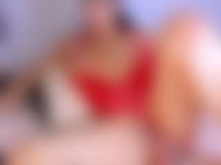 Live cam show with ISA - Brown Eyes Curvy on SpunkLive